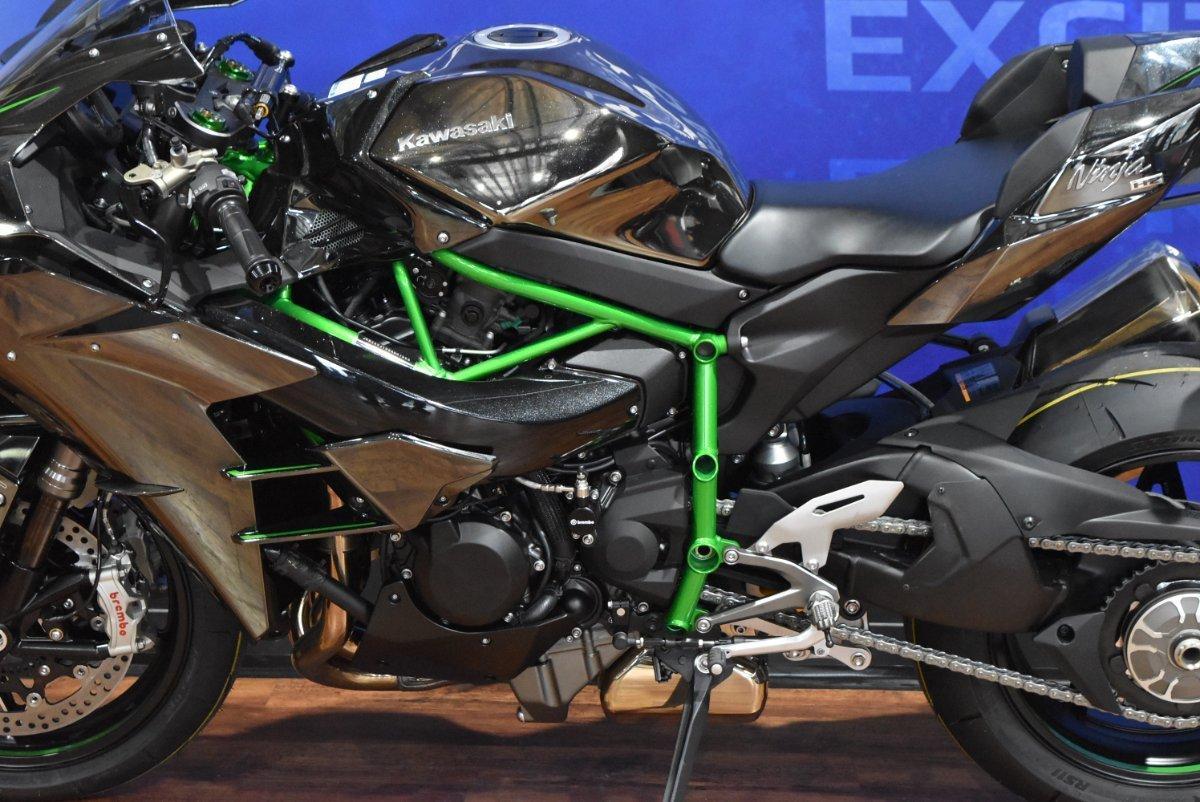 2025 KAWASAKI NINJA H2 SPORTS