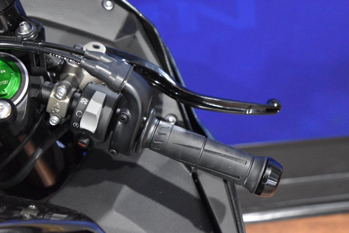 2025 KAWASAKI NINJA H2 SPORTS