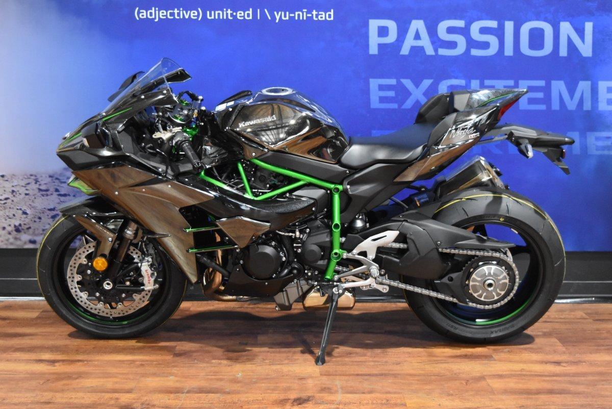 2025 KAWASAKI NINJA H2 SPORTS