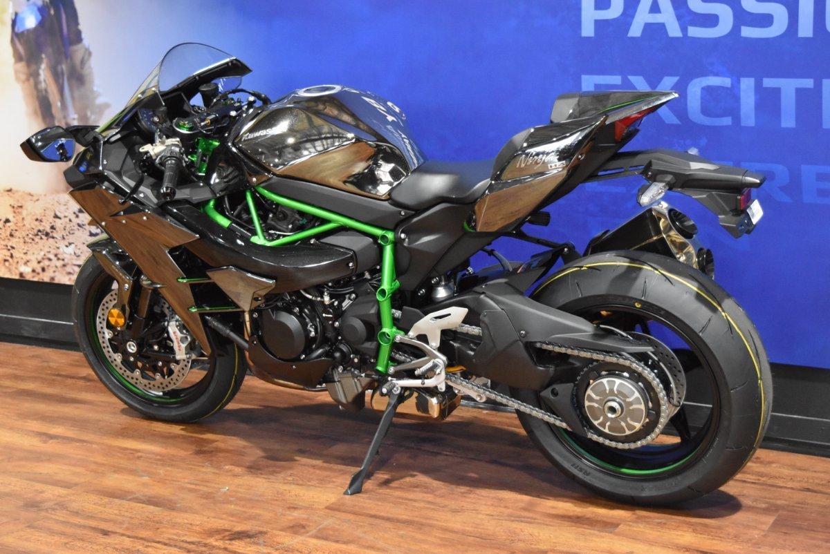 2025 KAWASAKI NINJA H2 SPORTS