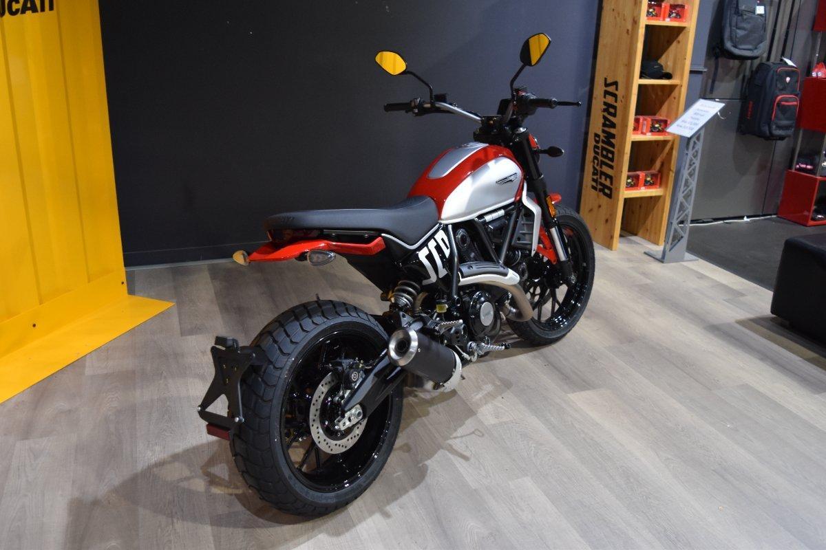 2025 DUCATI SCRAMBLER ICON SPORTS