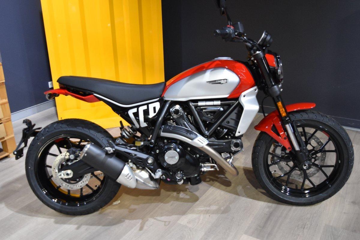 2025 DUCATI SCRAMBLER ICON SPORTS