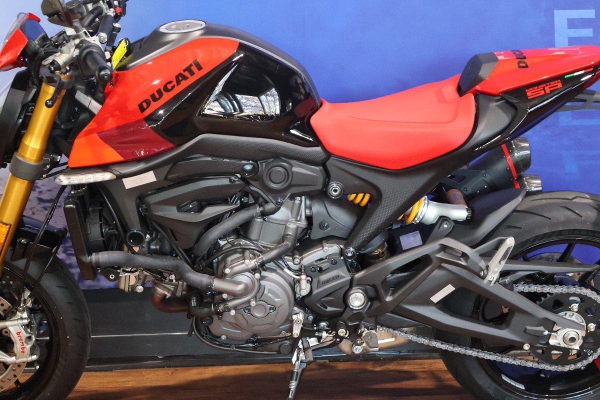 2025 DUCATI MONSTER SP ROAD