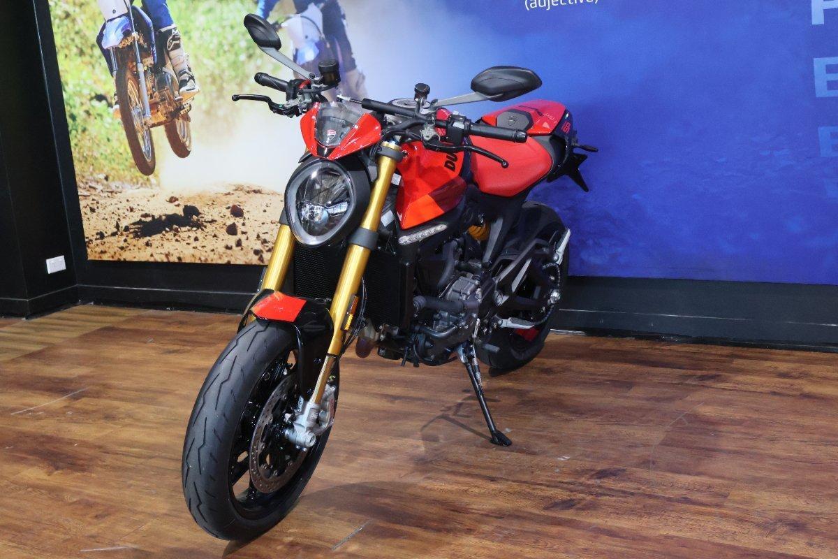 2025 DUCATI MONSTER SP ROAD