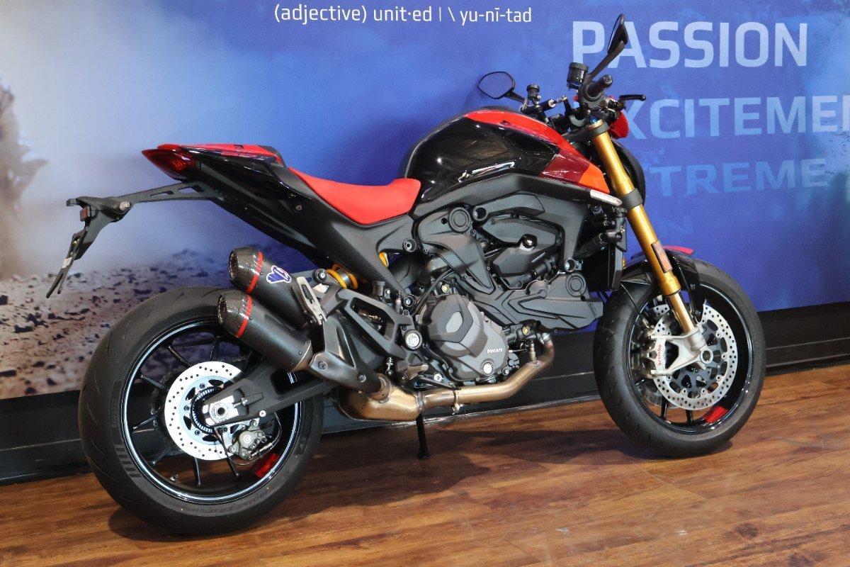 2025 DUCATI MONSTER SP ROAD