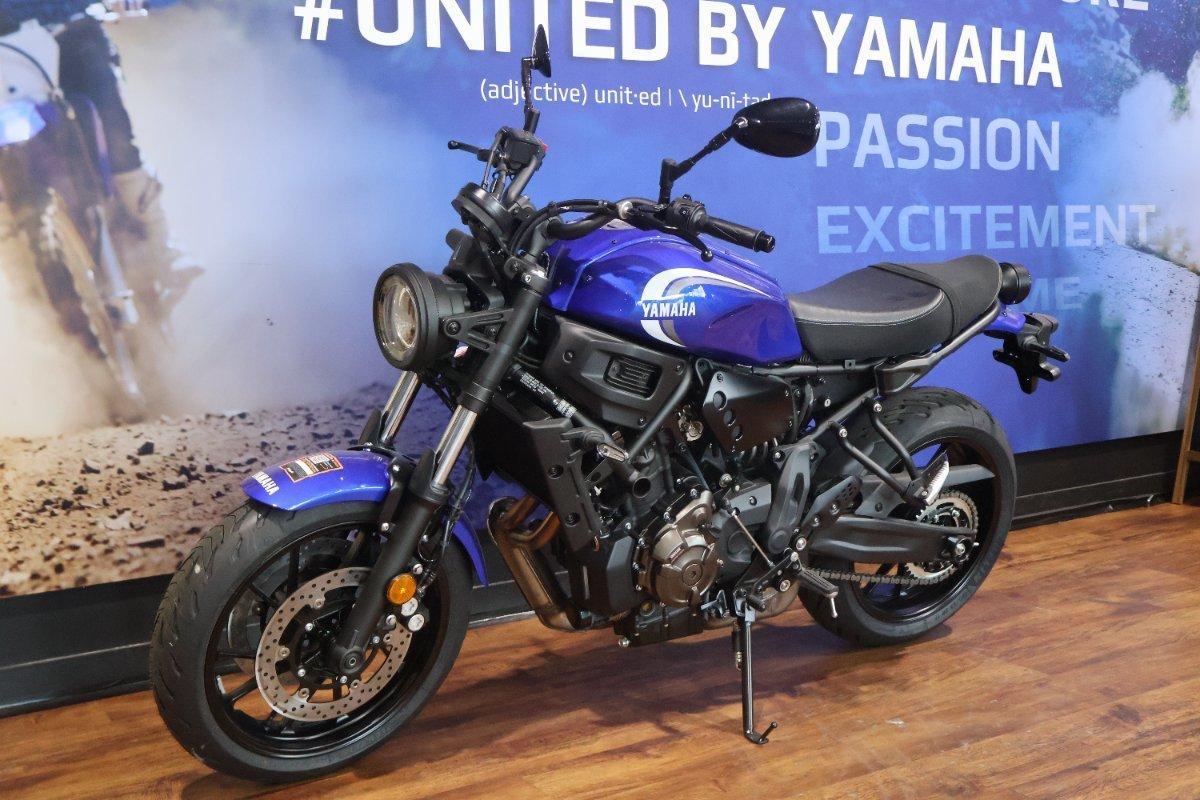 2025 YAMAHA XSR700 ROAD
