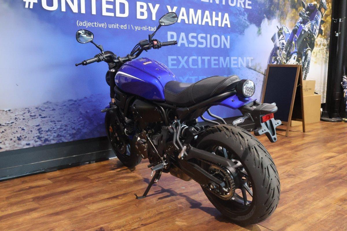 2025 YAMAHA XSR700 ROAD