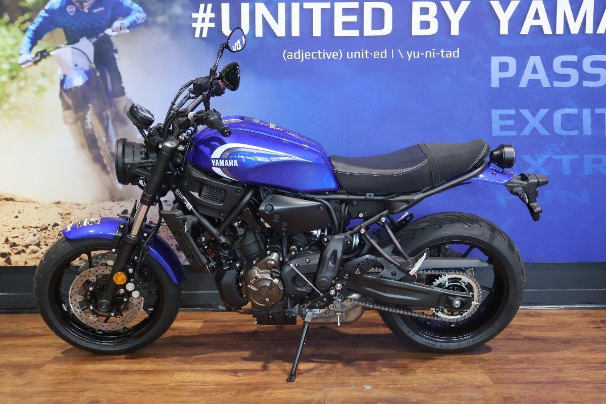 2025 YAMAHA XSR700 ROAD