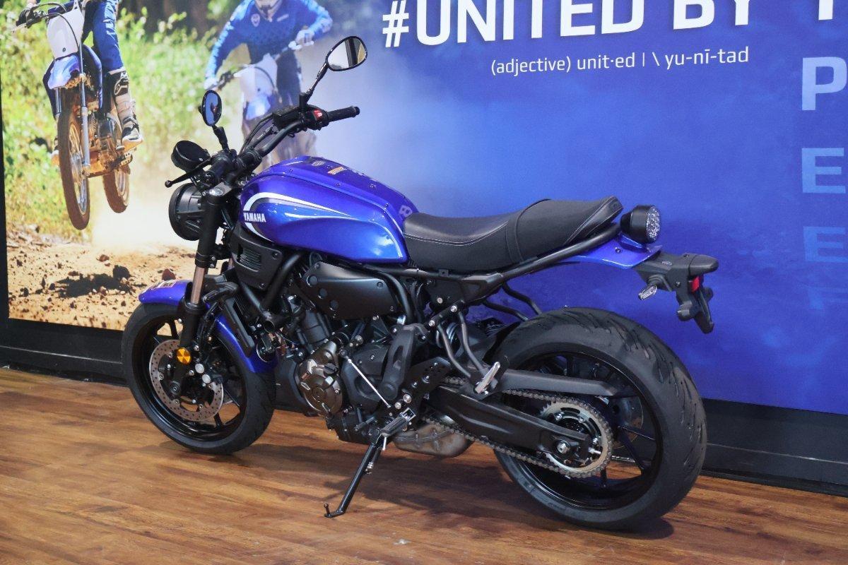 2025 YAMAHA XSR700 ROAD