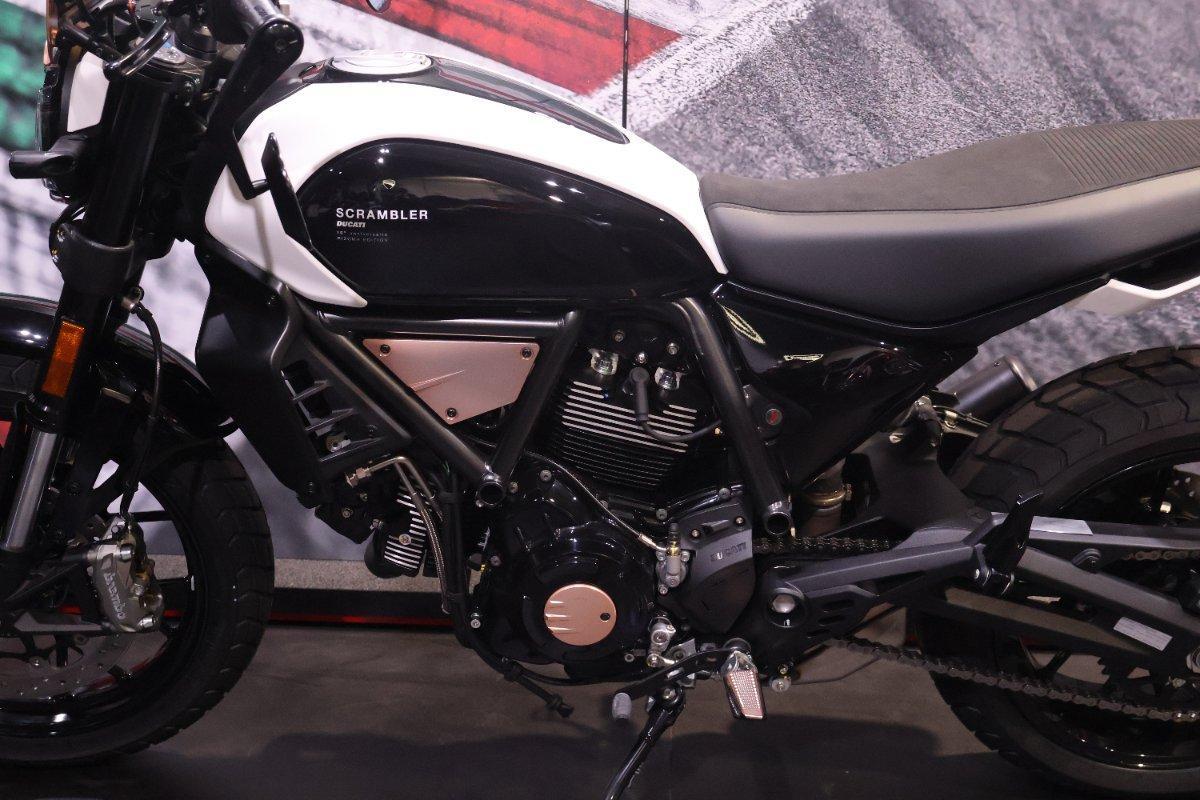 2025 DUCATI SCRAMBLER RIZOMA 10TH ANNIV SPORTS