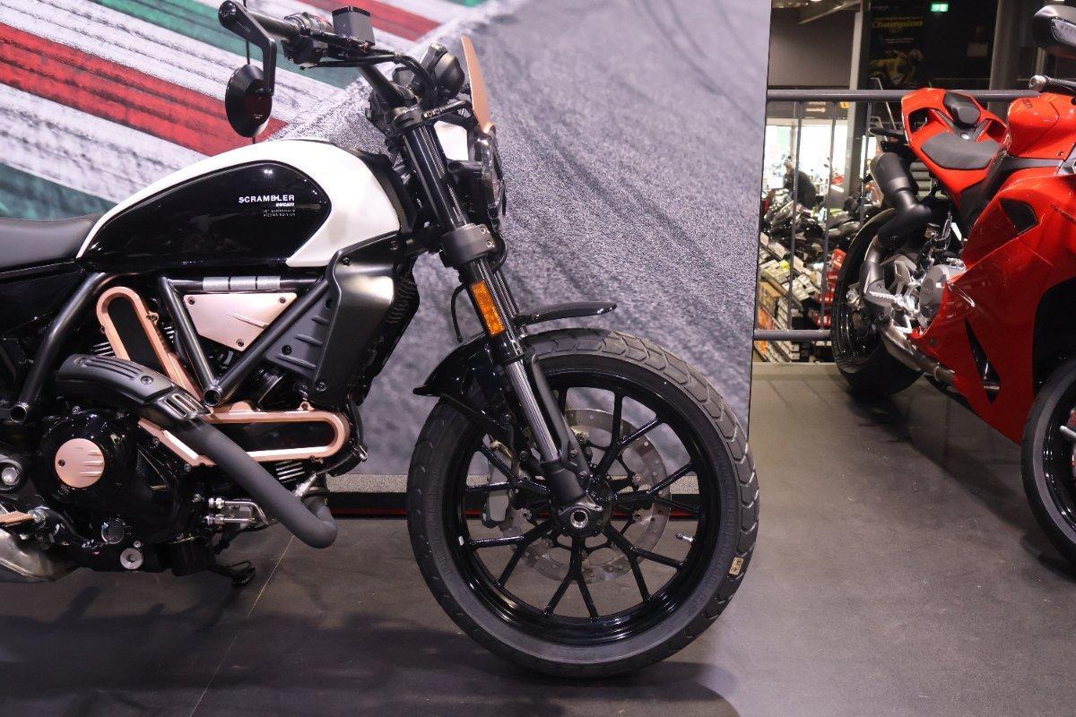 2025 DUCATI SCRAMBLER RIZOMA 10TH ANNIV SPORTS