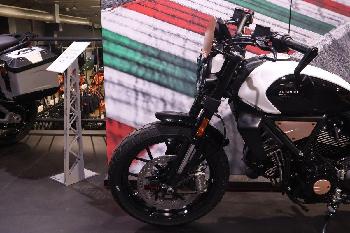 2025 DUCATI SCRAMBLER RIZOMA 10TH ANNIV SPORTS