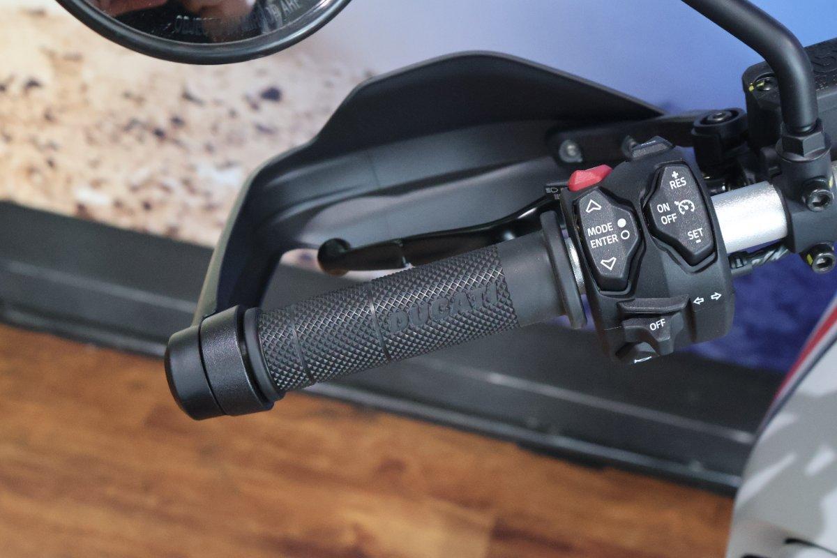 2025 DUCATI DESERTX DUAL SPORTS