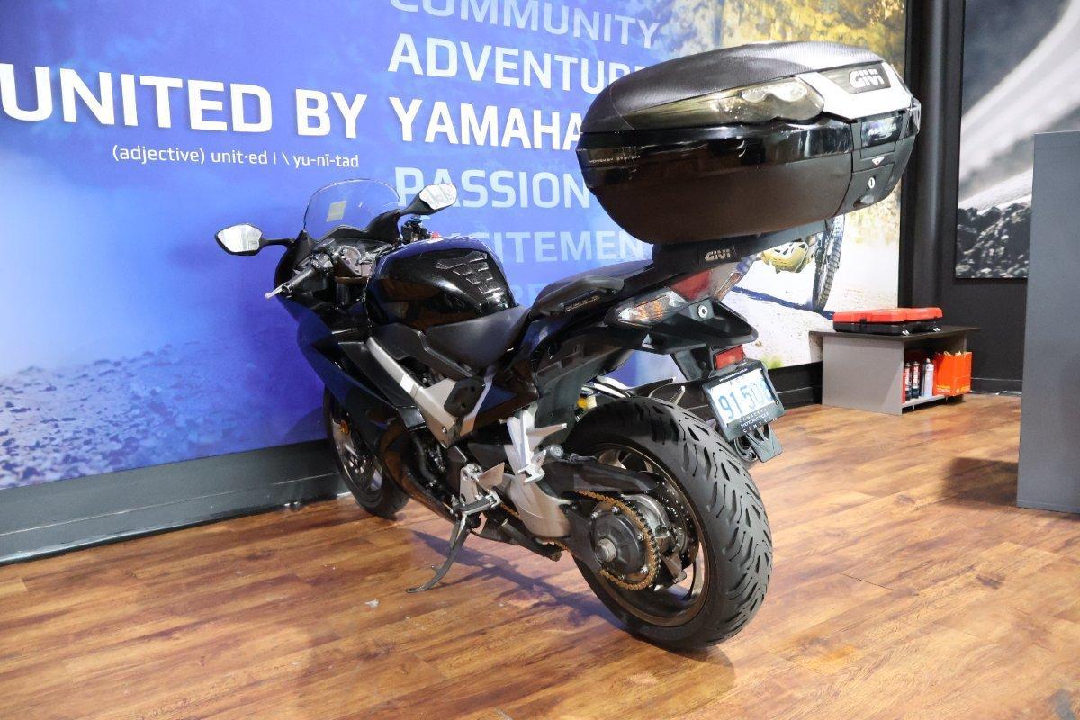 2014 HONDA VFR800F (VFR800Fi) SPORTS