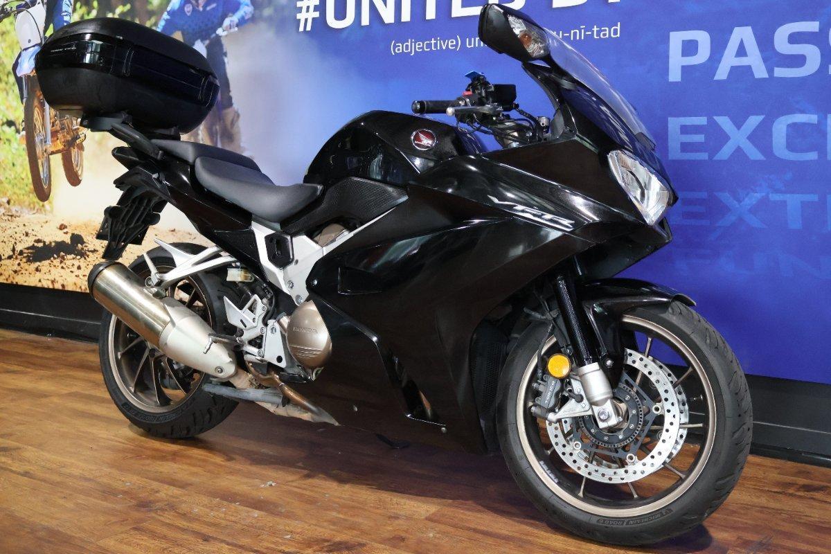 2014 HONDA VFR800F (VFR800Fi) SPORTS