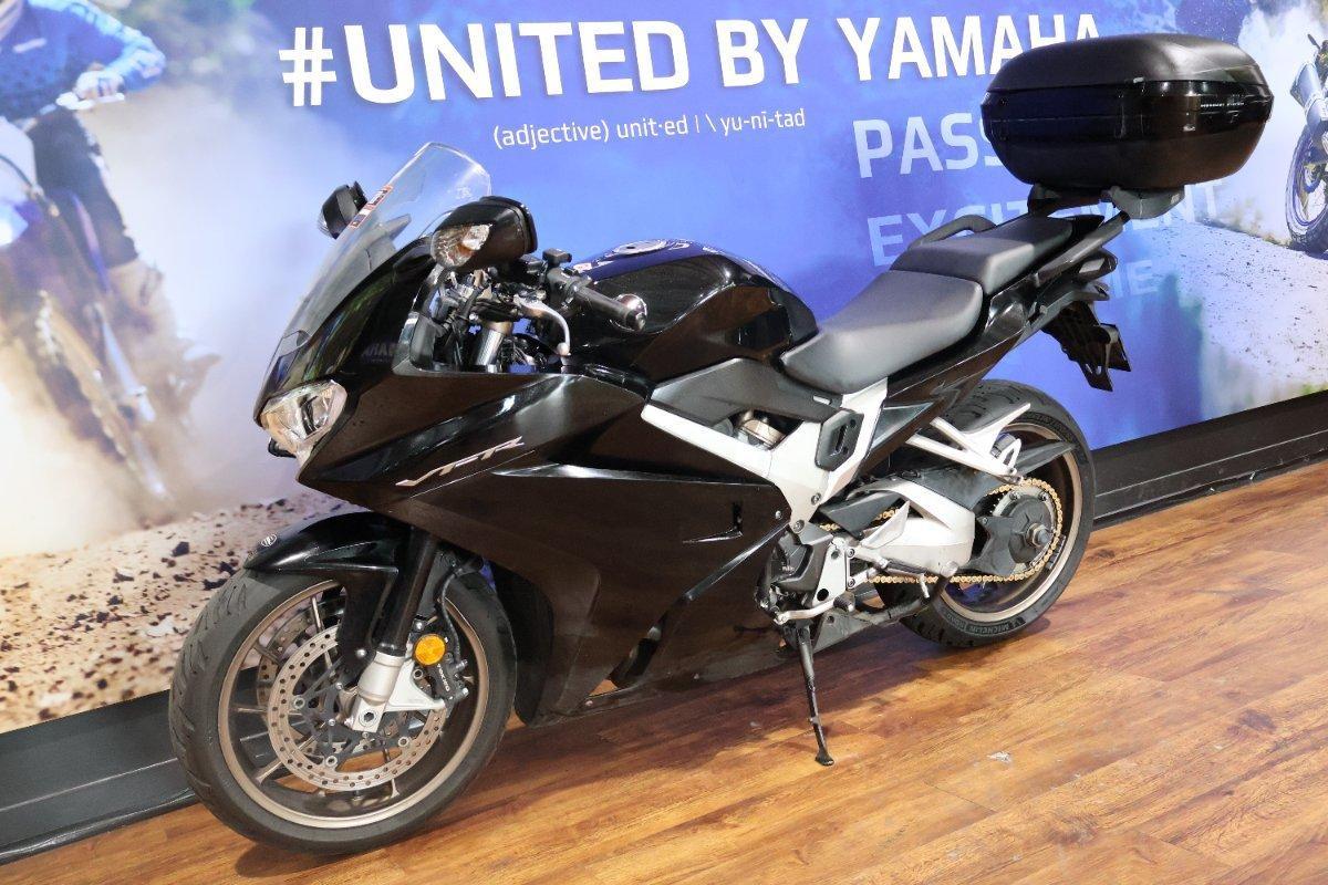 2014 HONDA VFR800F (VFR800Fi) SPORTS