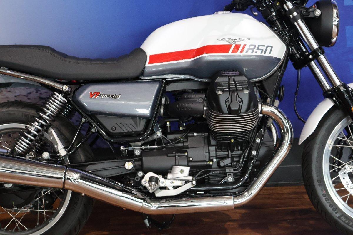 2023 MOTO GUZZI V7 SPECIAL ROAD