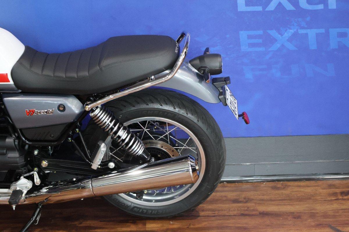 2023 MOTO GUZZI V7 SPECIAL ROAD