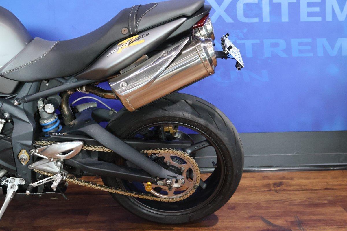 2010 TRIUMPH STREET TRIPLE 675 ROAD