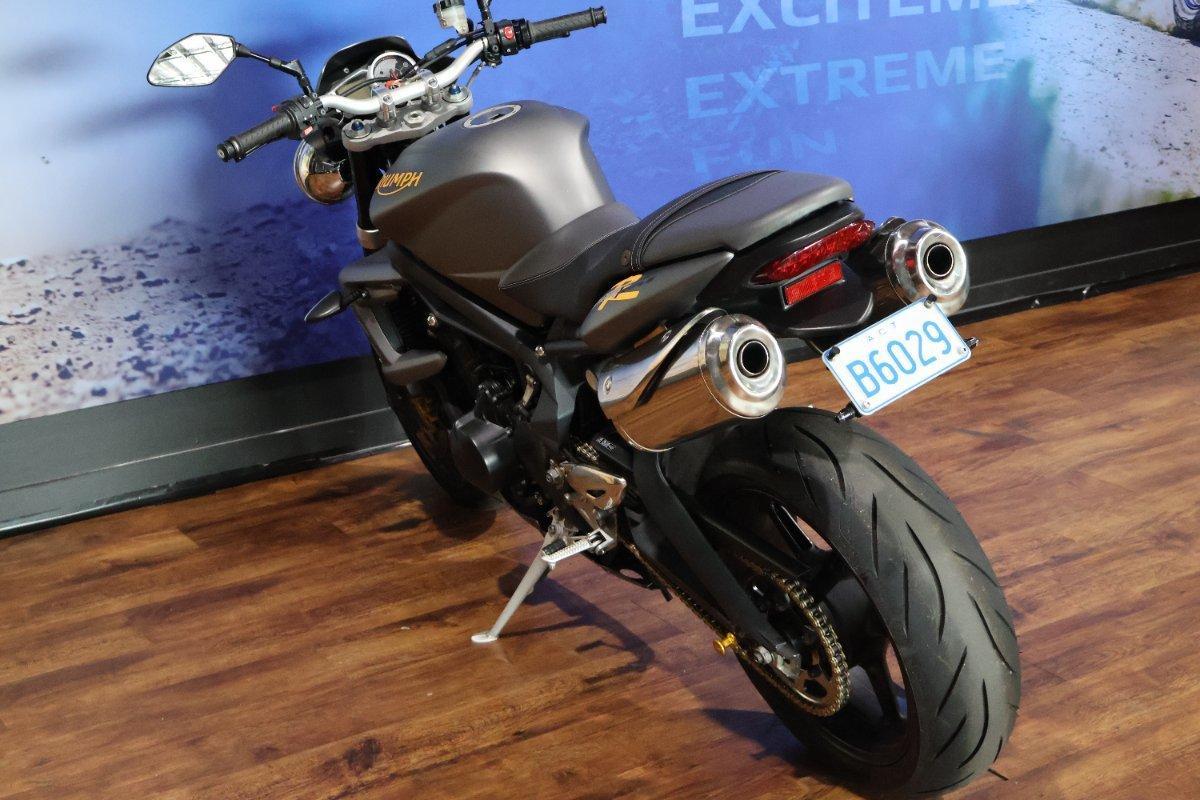 2010 TRIUMPH STREET TRIPLE 675 ROAD