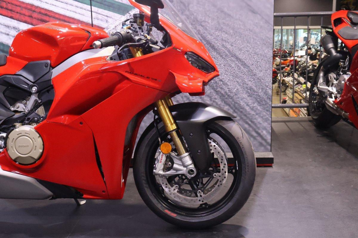2025 DUCATI PANIGALE V4 S SPORTS