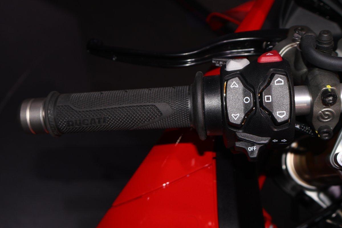 2025 DUCATI PANIGALE V4 S SPORTS
