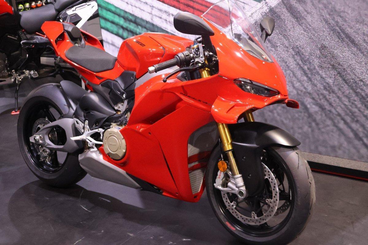 2025 DUCATI PANIGALE V4 S SPORTS