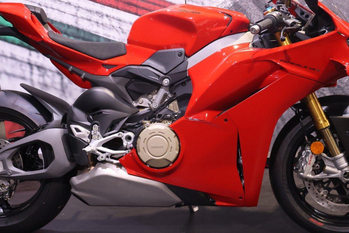 2025 DUCATI PANIGALE V4 S SPORTS