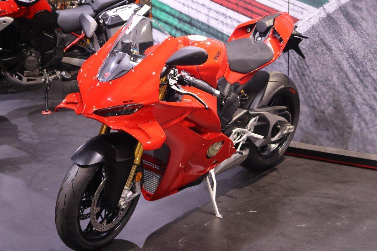 2025 DUCATI PANIGALE V4 S SPORTS