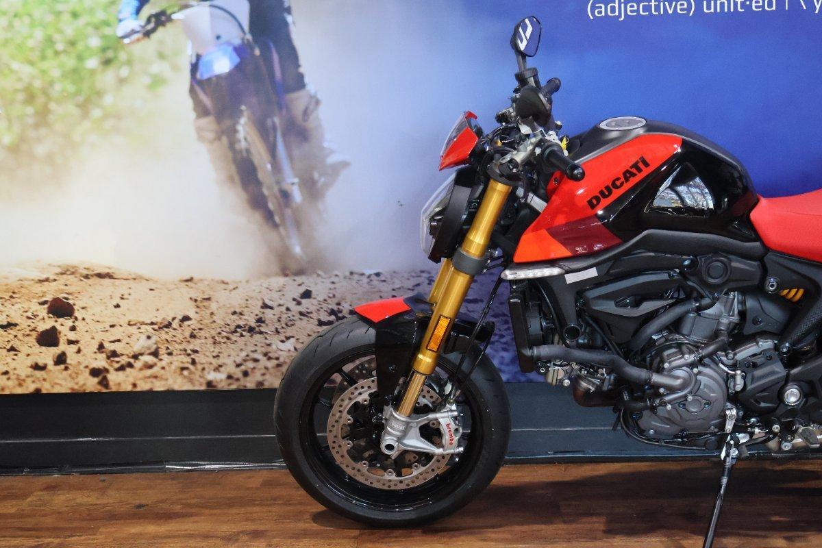 2025 DUCATI MONSTER SP ROAD