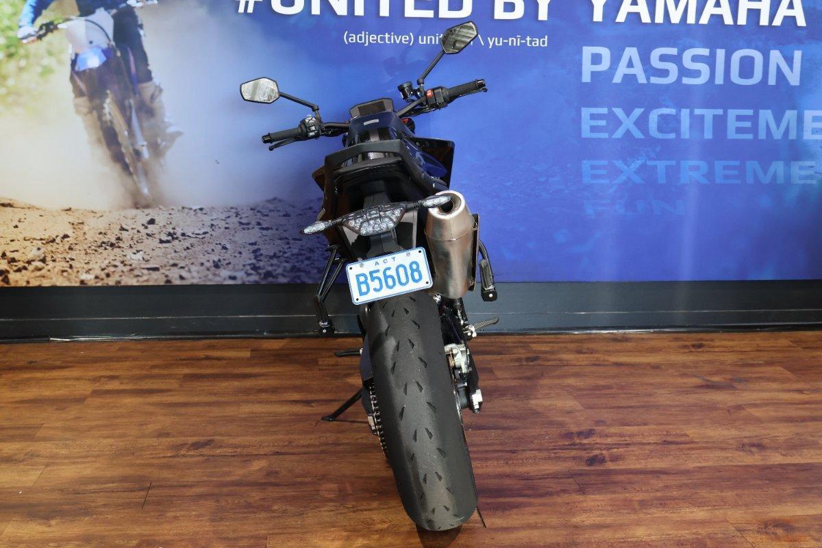 2023 KTM 890 DUKE R ROAD