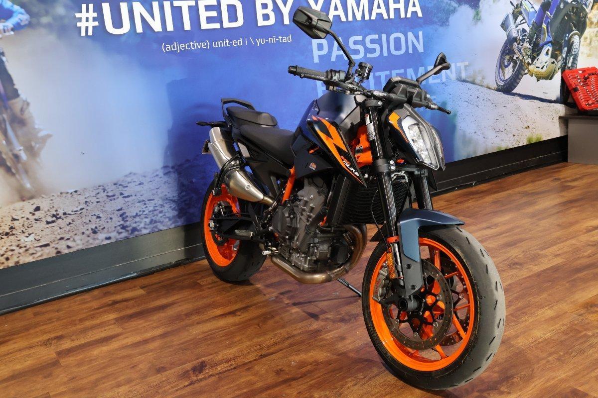 2023 KTM 890 DUKE R ROAD