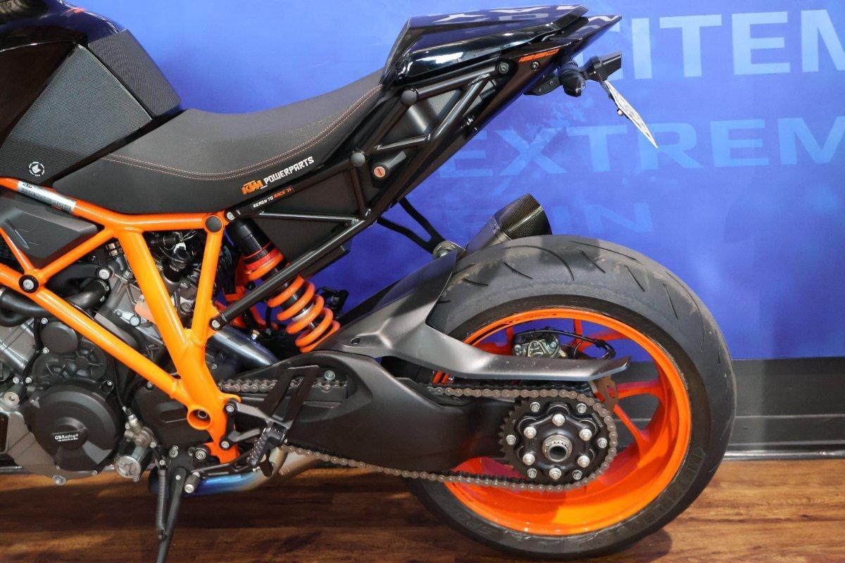 2017 KTM 1290 SUPER DUKE R SPORTS