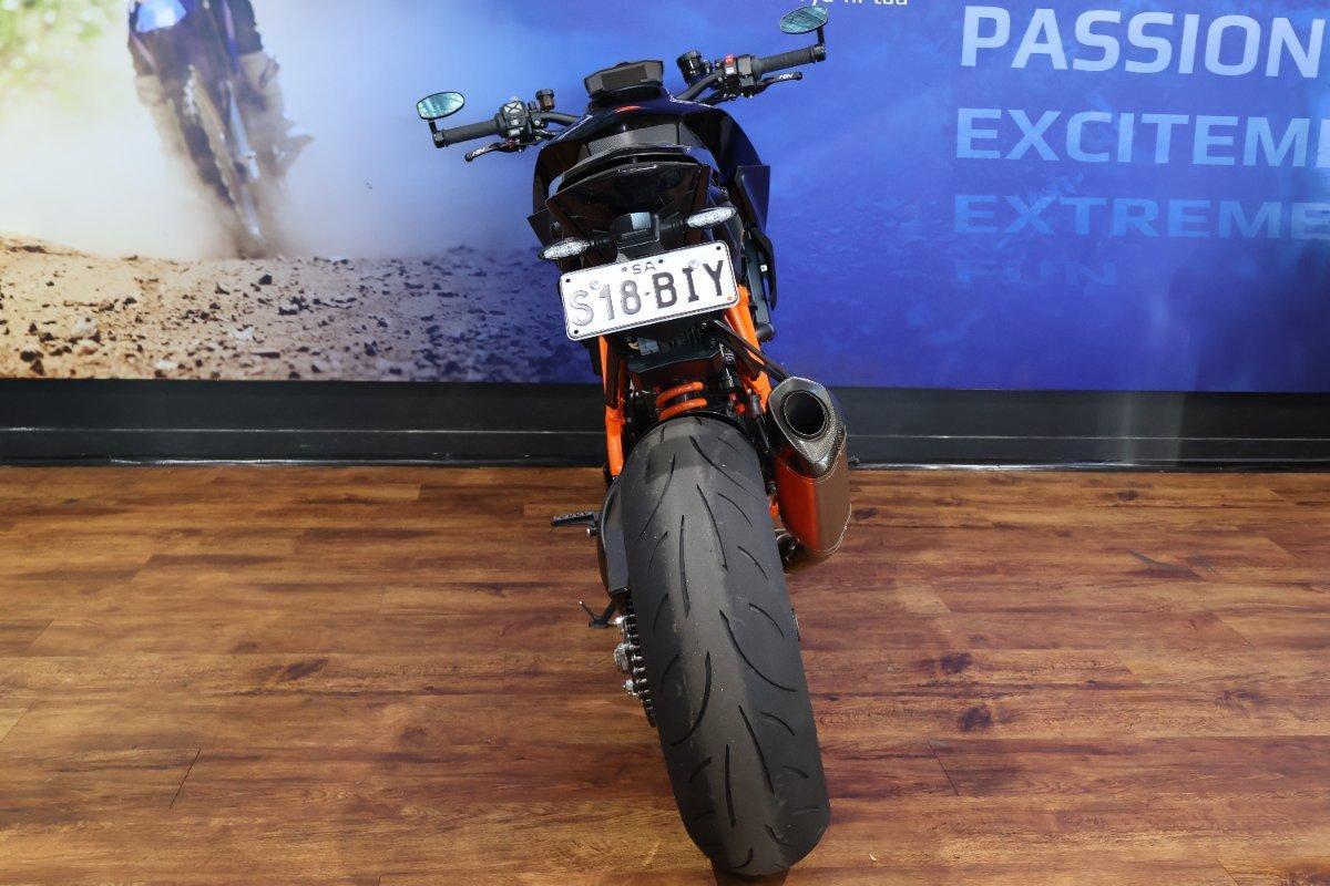 2017 KTM 1290 SUPER DUKE R SPORTS