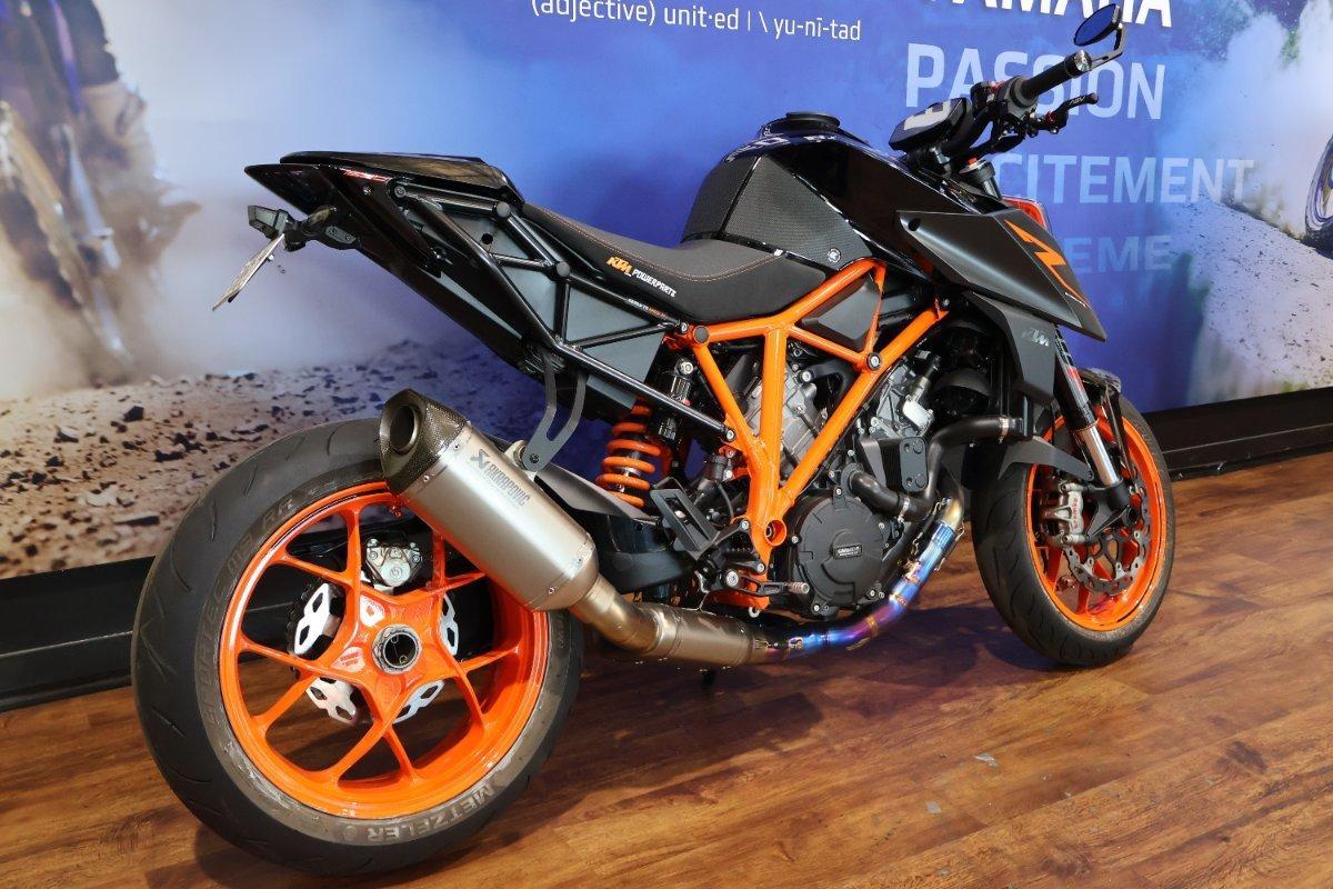 2017 KTM 1290 SUPER DUKE R SPORTS