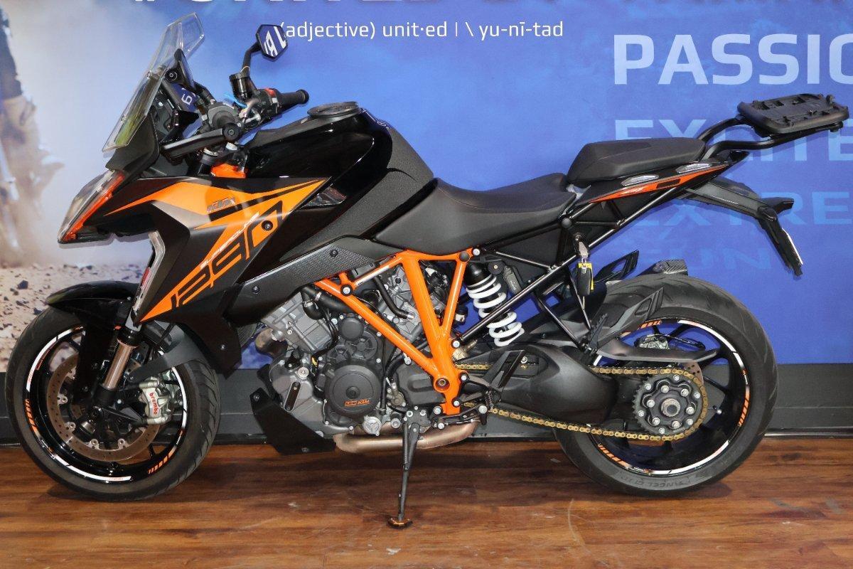 2020 KTM 1290 SUPER DUKE GT SPORTS