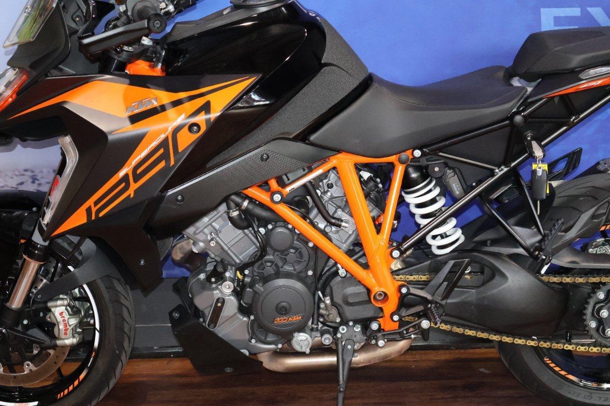 2020 KTM 1290 SUPER DUKE GT SPORTS