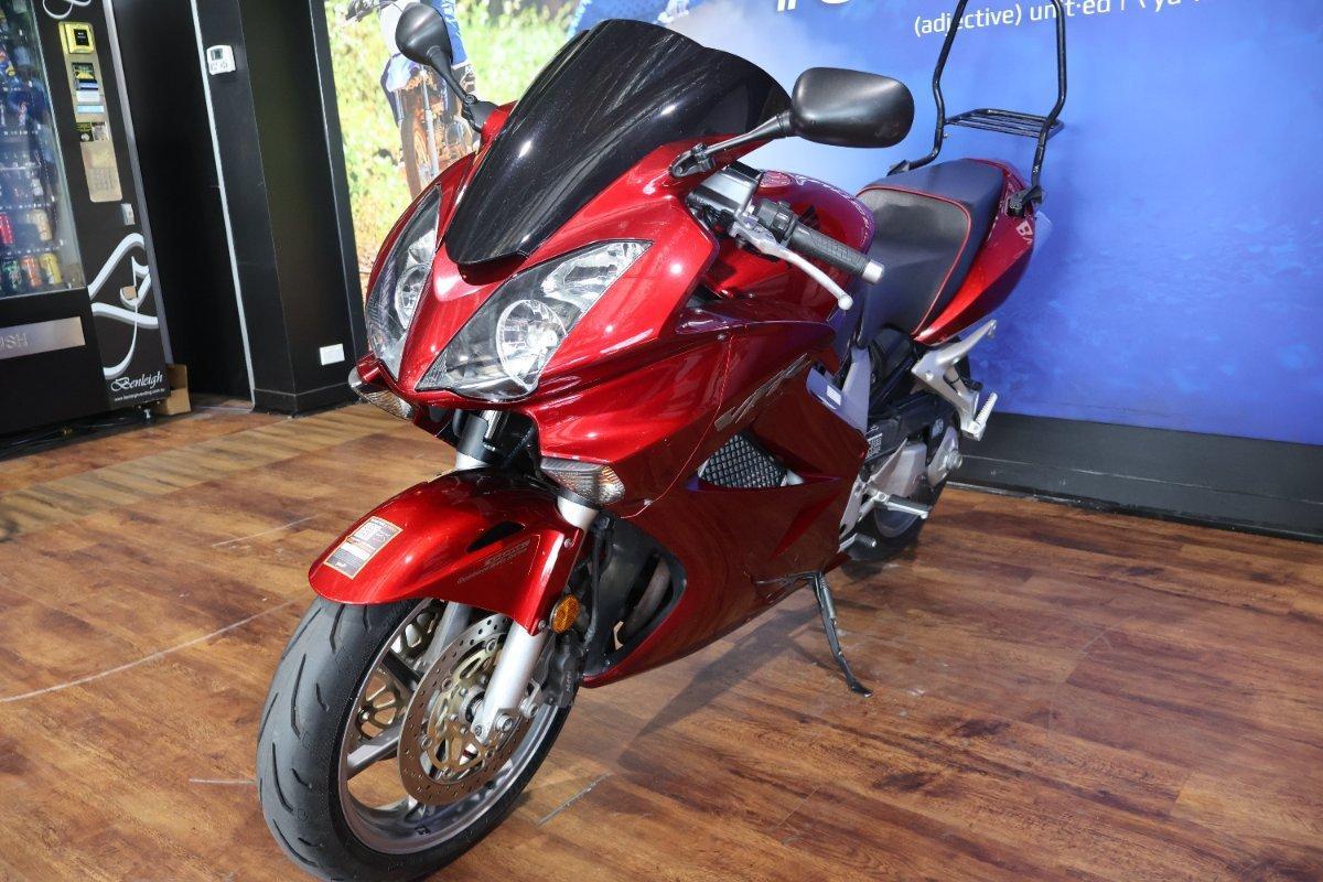2006 HONDA VFR800F (VFR800Fi) SPORTS
