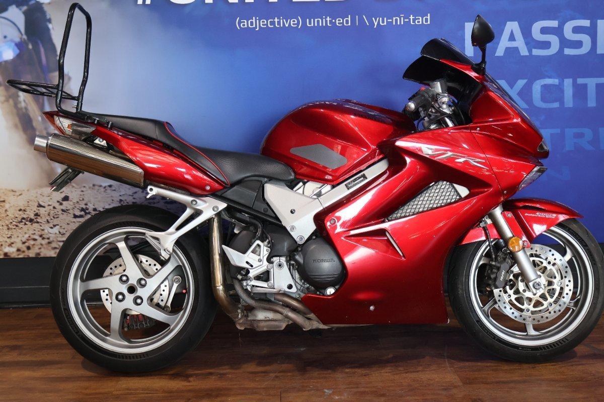 2006 HONDA VFR800F (VFR800Fi) SPORTS