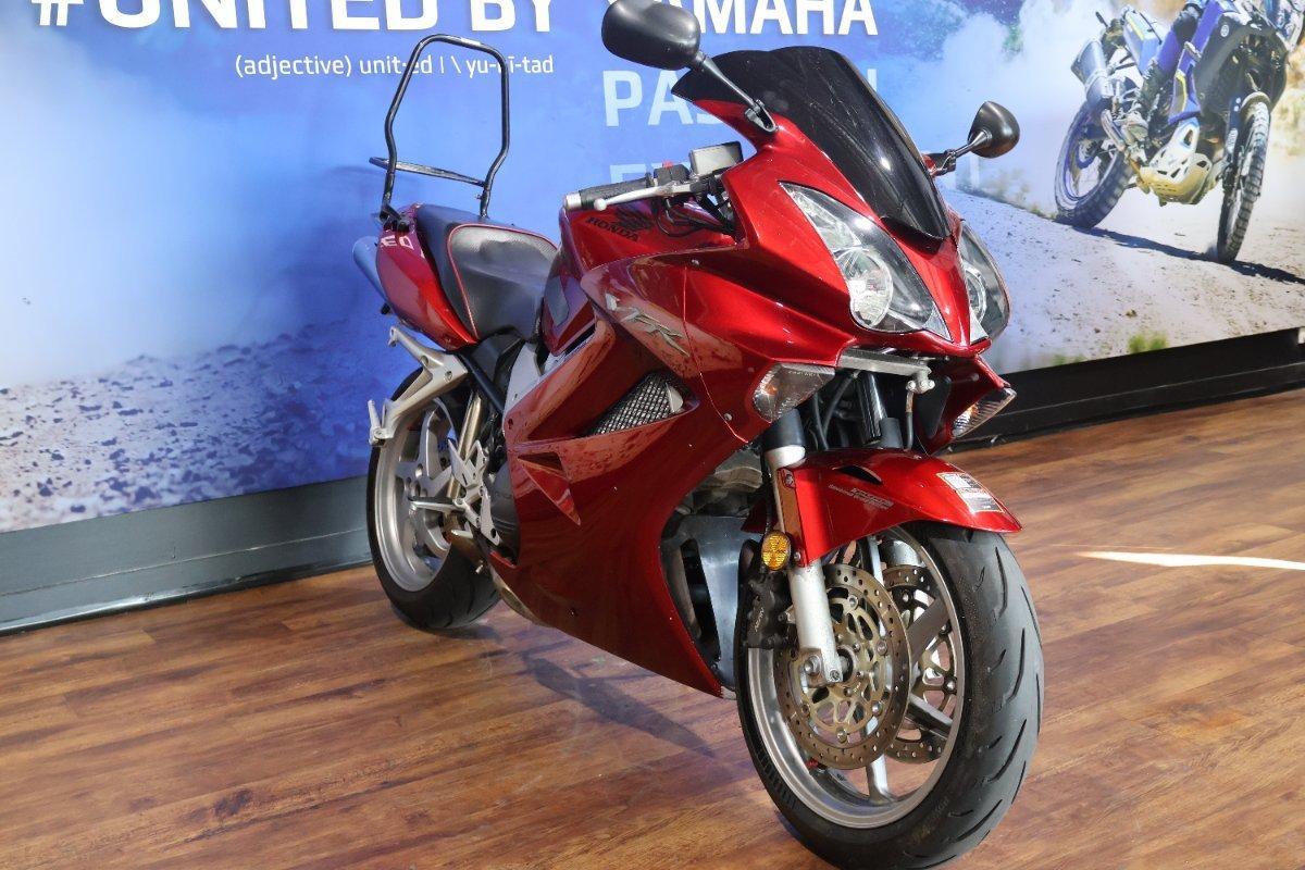 2006 HONDA VFR800F (VFR800Fi) SPORTS
