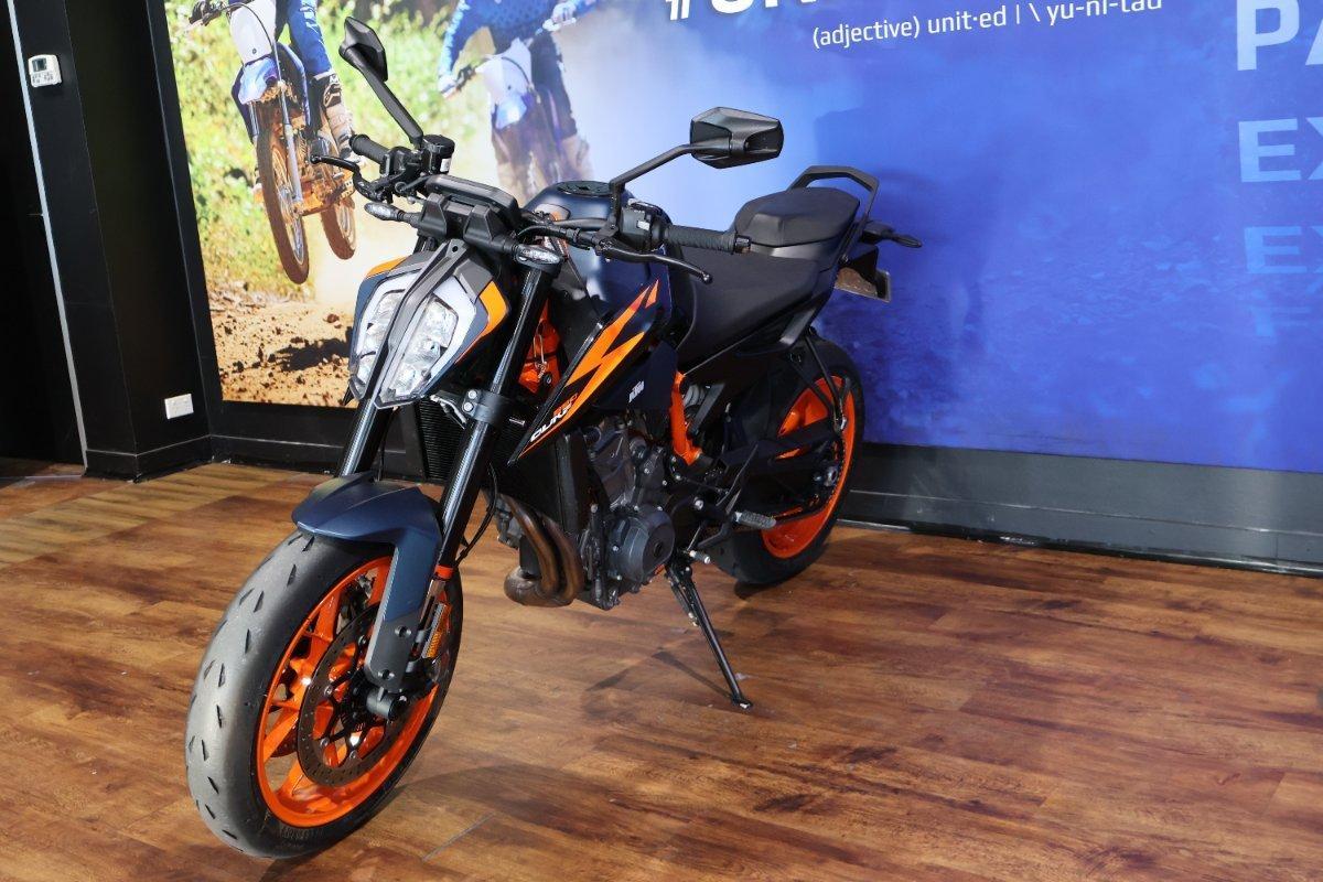 2020 KTM 890 DUKE R ROAD