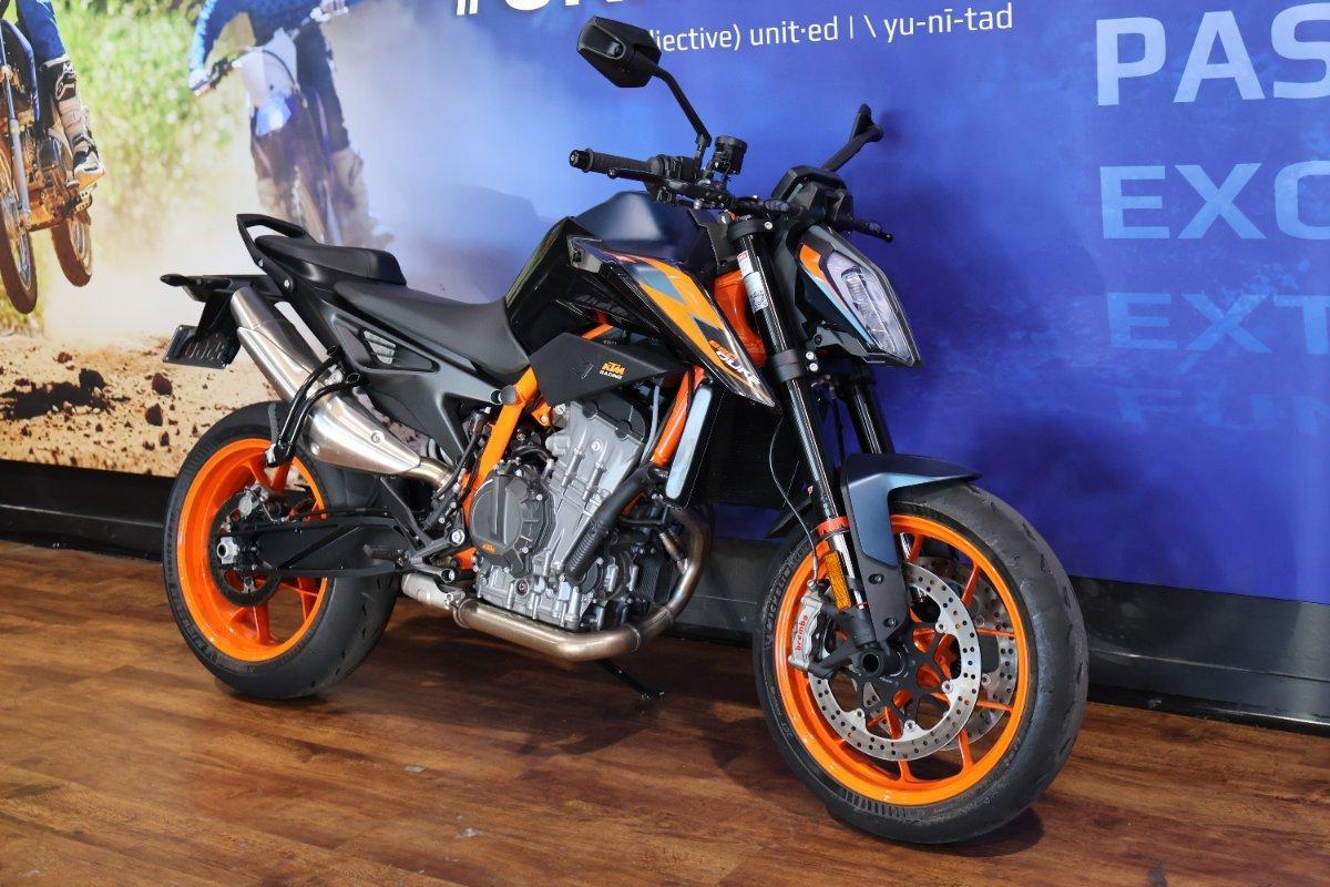 2020 KTM 890 DUKE R ROAD