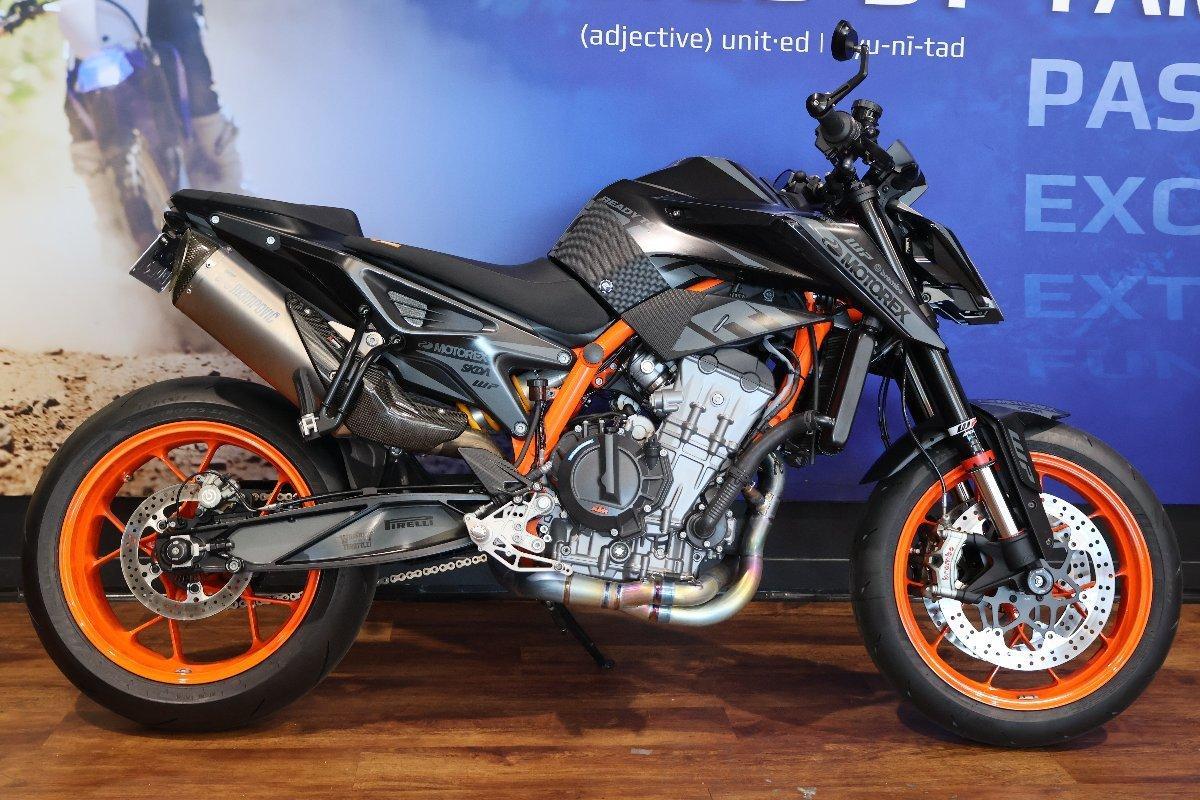 2020 KTM 890 DUKE R ROAD