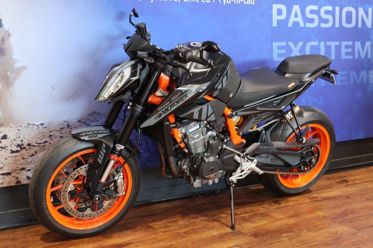2020 KTM 890 DUKE R ROAD