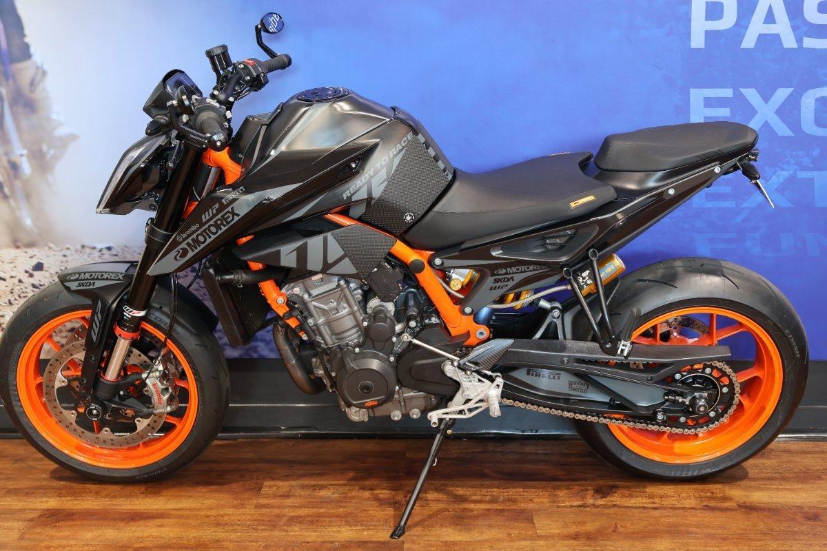 2020 KTM 890 DUKE R ROAD