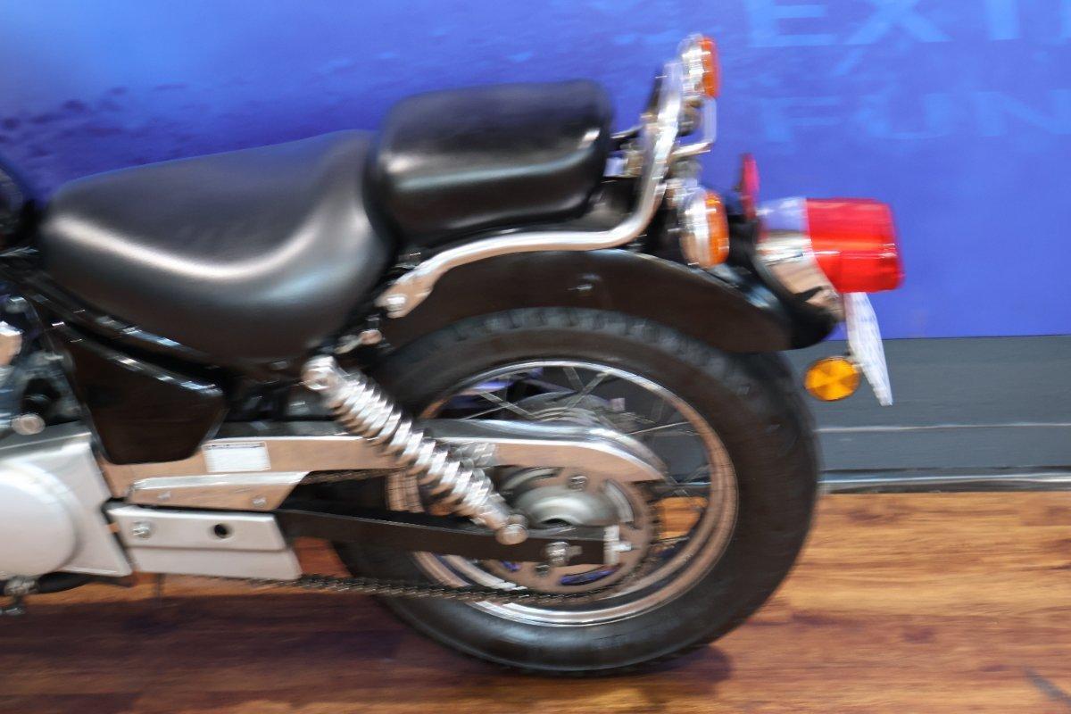 2011 YAMAHA XV250 VIRAGO CRUISER