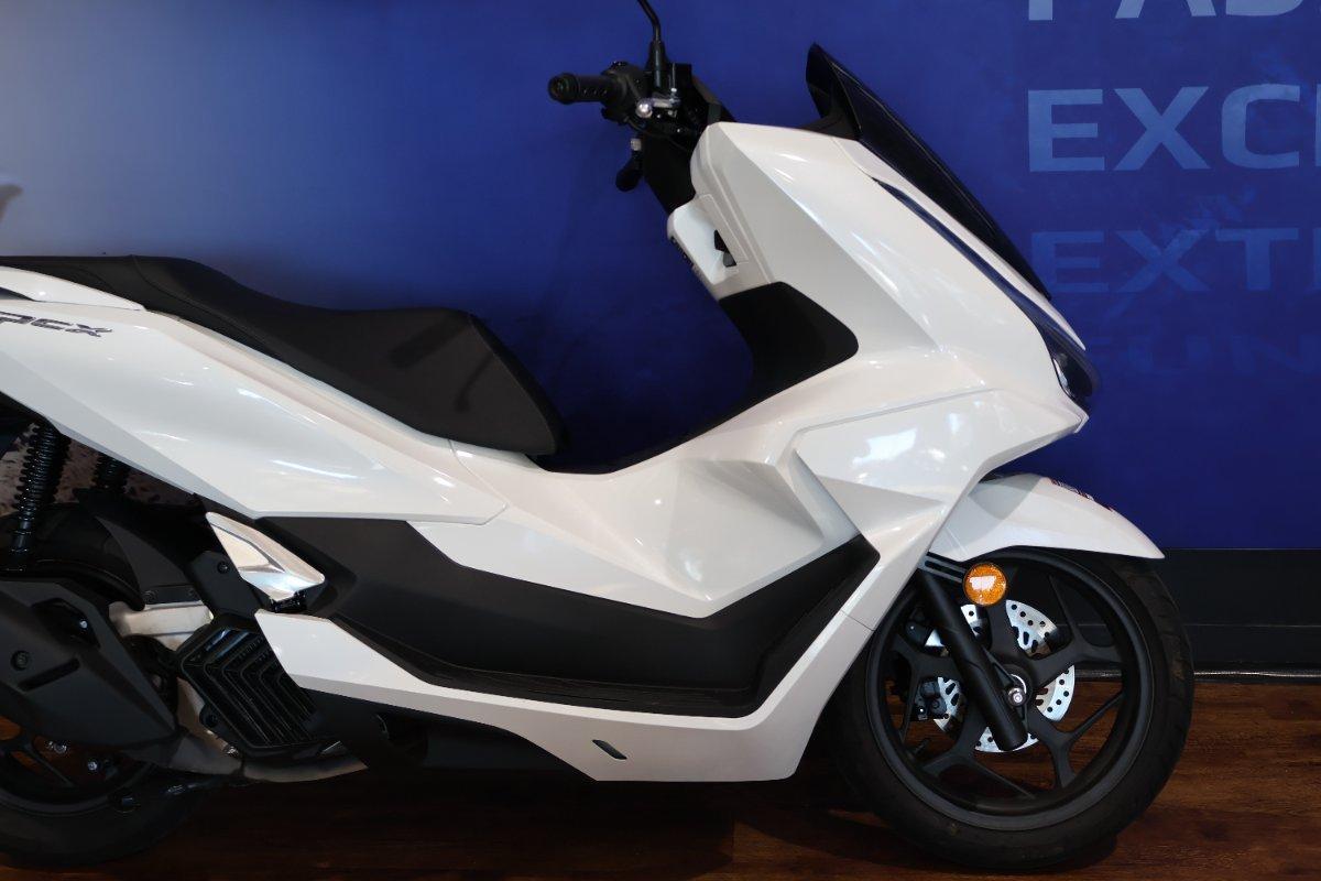 2025 HONDA PCX125 SCOOTER