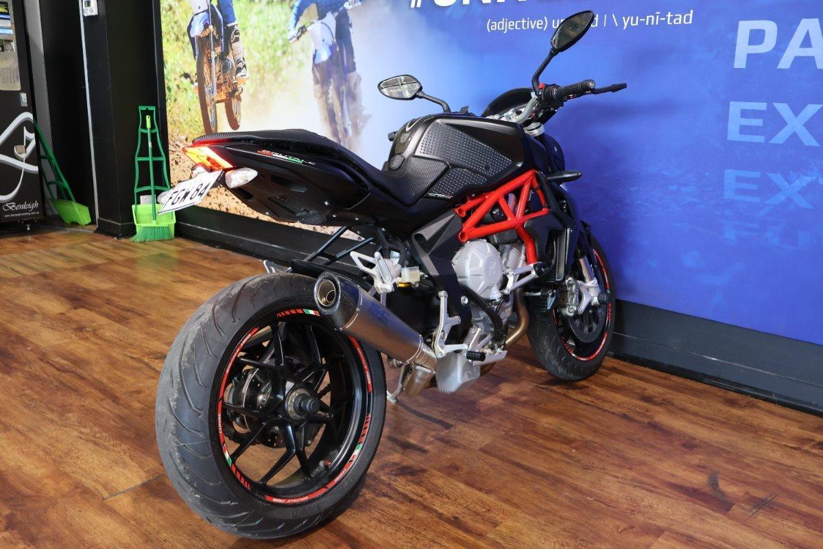 2015 M.V. AGUSTA BRUTALE 675 SPORTS