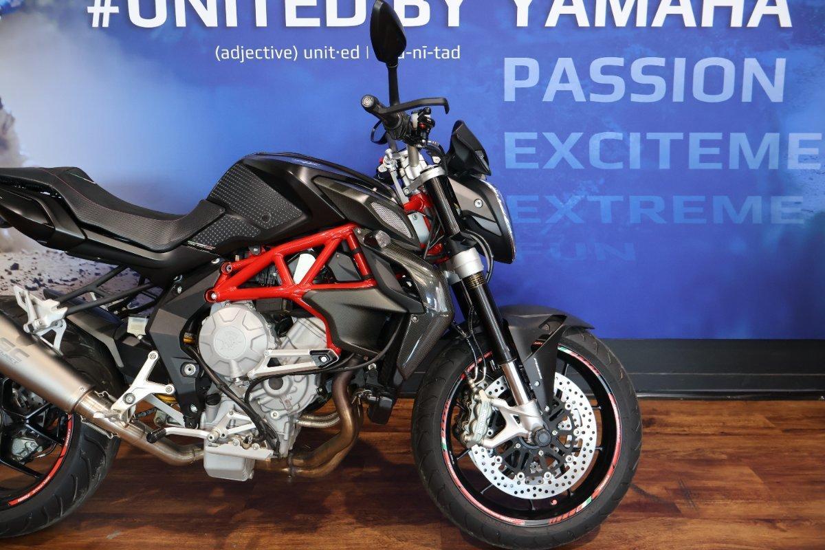 2015 M.V. AGUSTA BRUTALE 675 SPORTS