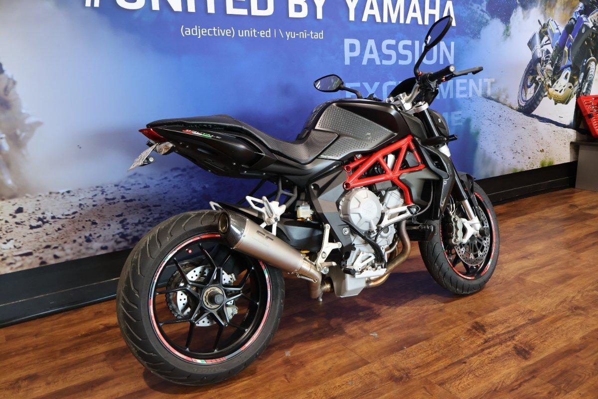 2015 M.V. AGUSTA BRUTALE 675 SPORTS